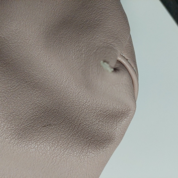 Guess purse - Picture 14 of 16